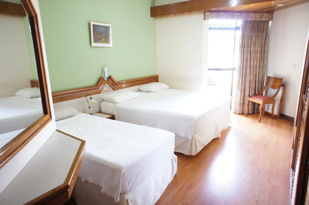 Hotel Solar Corte Real Sabará Habitación foto
